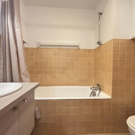 2 Pieces Acces Direct Plage, Parking Prive - Fr-1-197-604