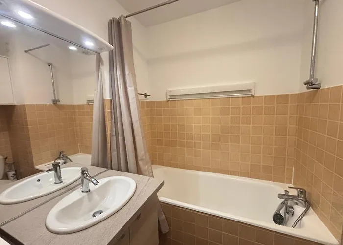 2 Pieces Acces Direct Plage, Parking Prive - Fr-1-197-604 公寓 莱萨布勒-多洛讷